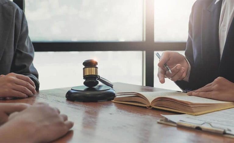 نکات مهم قبل از مراجعه به وکیل